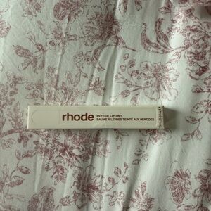 RHODE Peptide Lip Tint in Cinnamon Roll